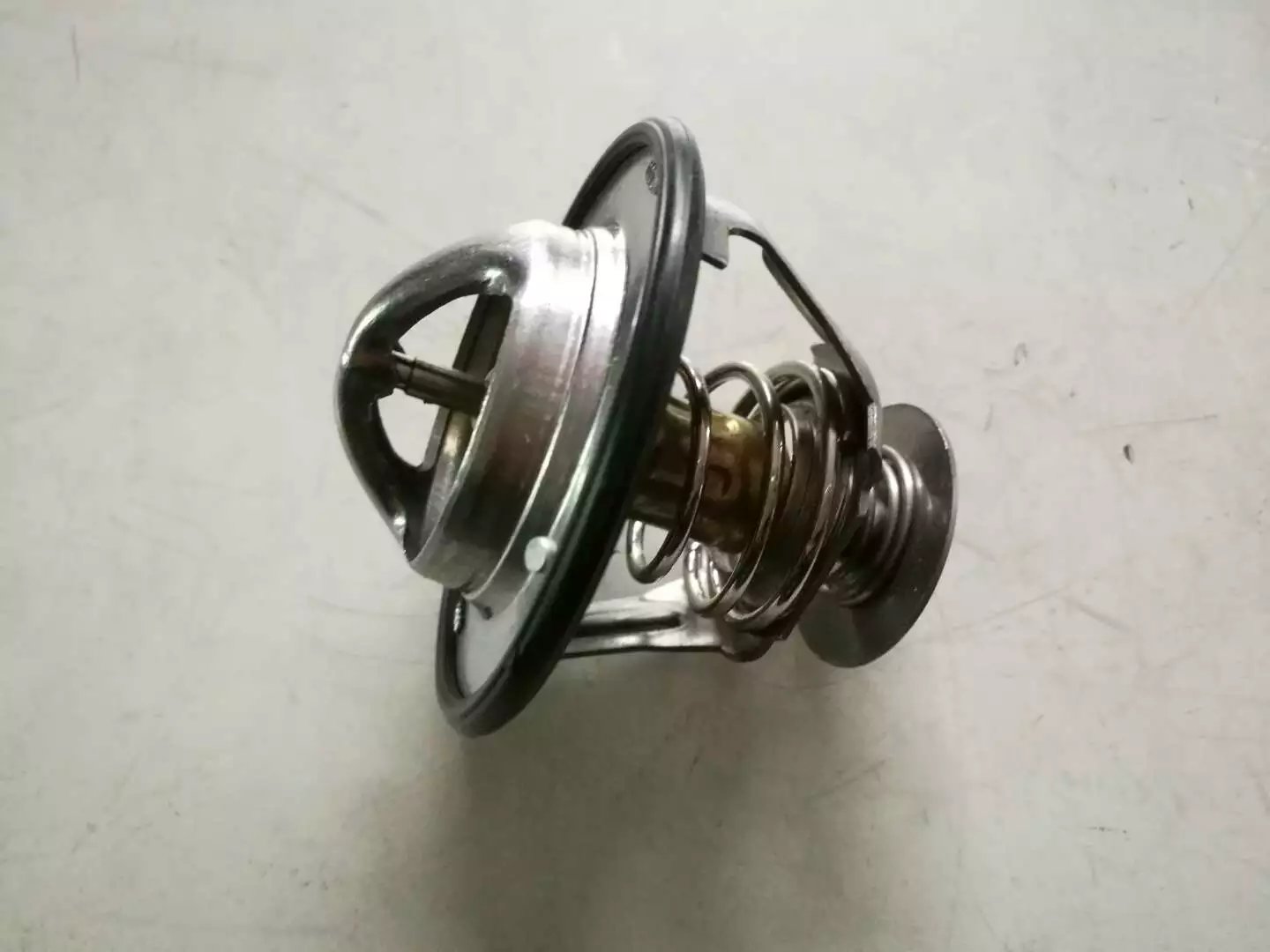 Thermostat 5257076 for Cummins ISF2.8 Engine
